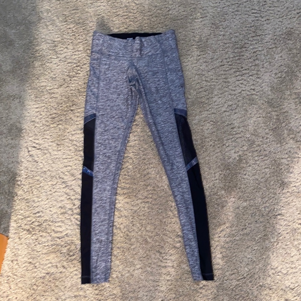 Victoria’s Secret Pink CS Leggings with Mesh